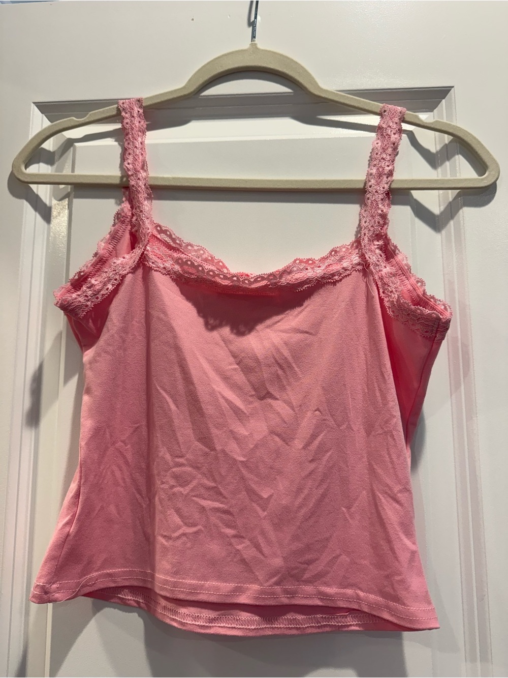 Pink tank top with lace trim XS